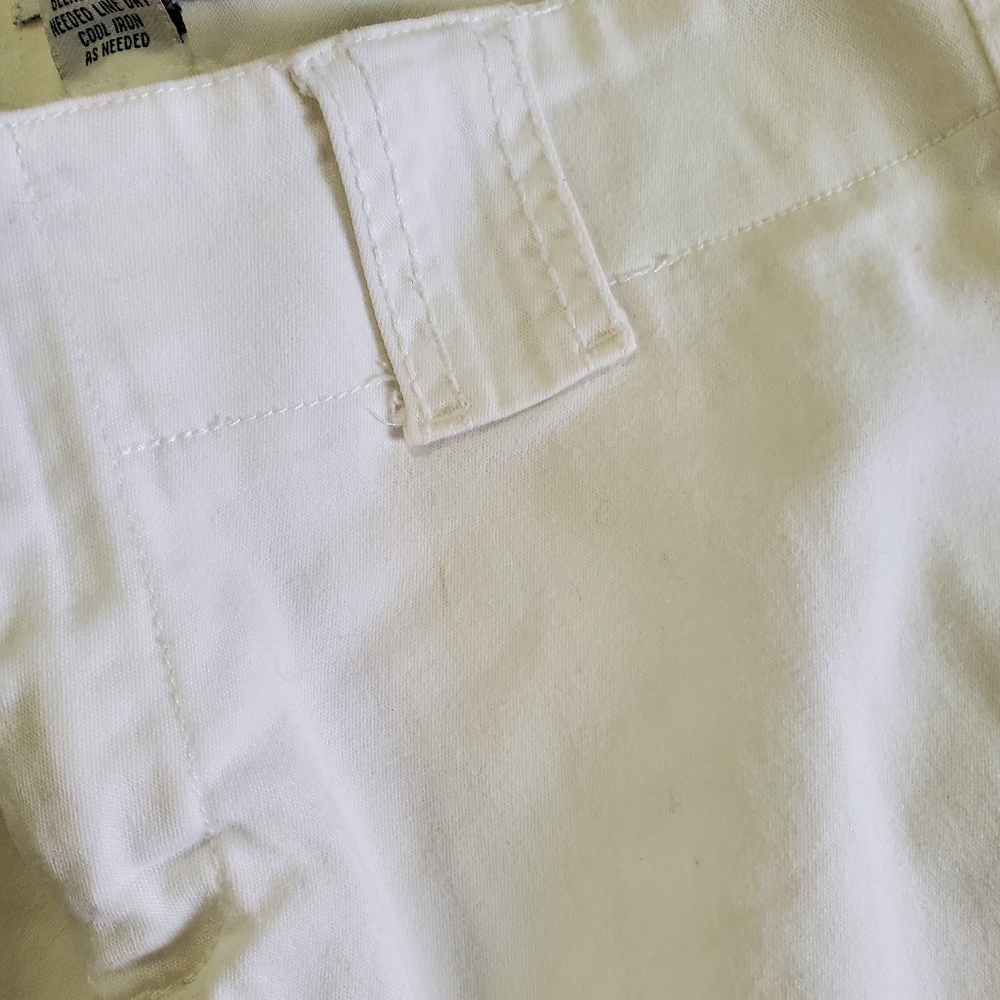 Jeans - Picture 3 of 4